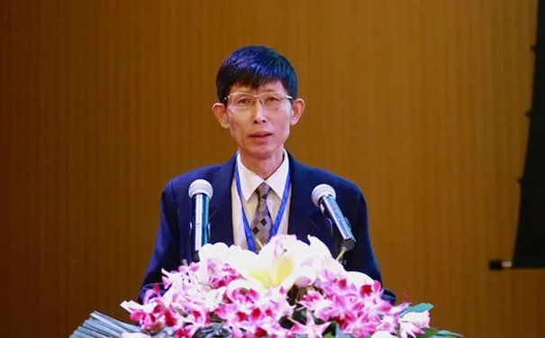 岳慶平 北京大學(xué)教授、博士生導(dǎo)師